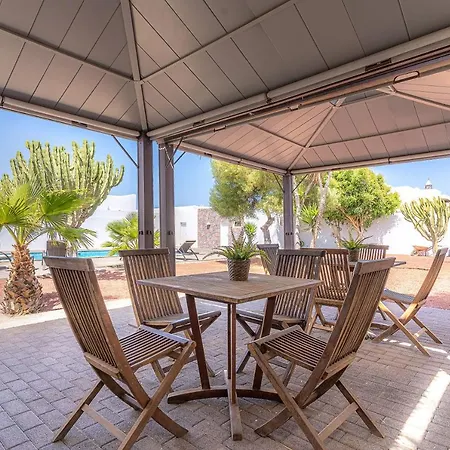 Bella Lanzarote Βίλα *