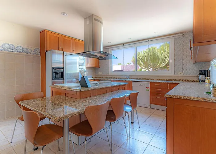 Bella Lanzarote コスタ・テギセ