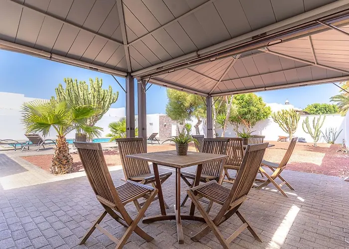 Bella Lanzarote Villa *